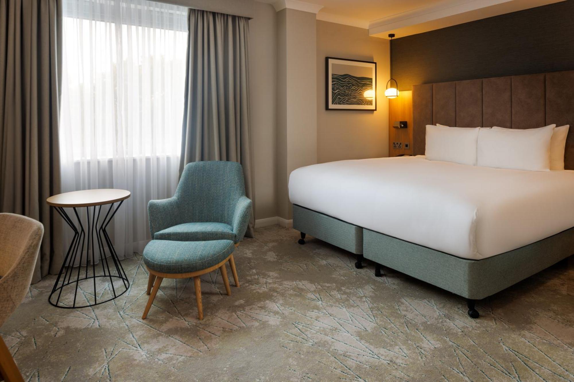 Отель Crowne Plaza London - Gatwick Airport By Ihg Кролей Экстерьер фото